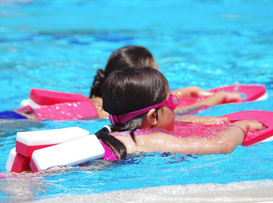 Cours de natation enfnat